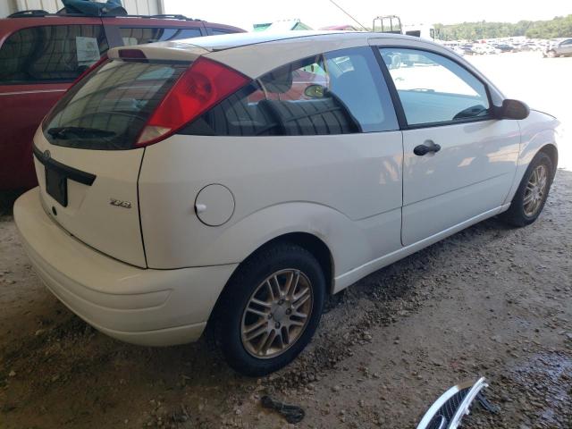 1FAFP31N76W186536 - 2006 FORD FOCUS ZX3 WHITE photo 3