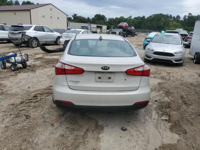 KNAFK4A61F5417411 - 2015 KIA FORTE LX GRAY photo 6