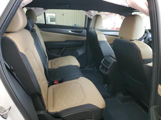 1V2HE2CA8RC246213 - 2024 VOLKSWAGEN ATLAS CROS SE WHITE photo 11