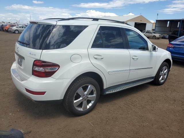 4JGBB8GB6BA674929 - 2011 MERCEDES-BENZ ML 350 4MATIC WHITE photo 3