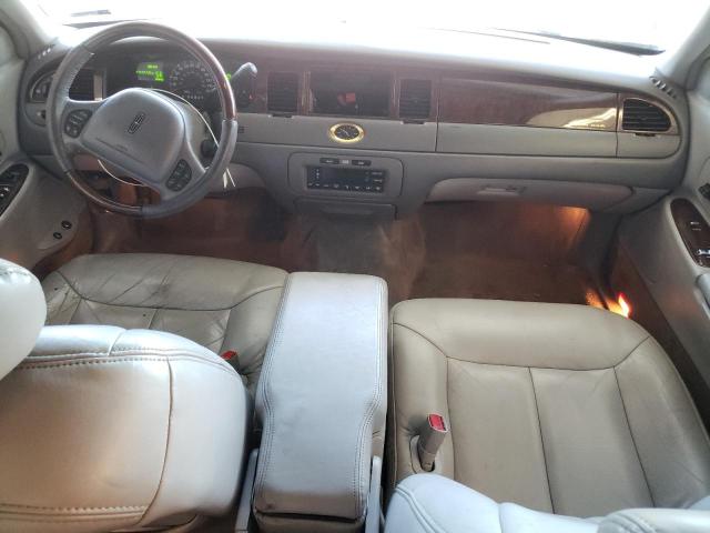 1LNHM83W4YY769471 - 2000 LINCOLN TOWN CARTIER WHITE photo 8