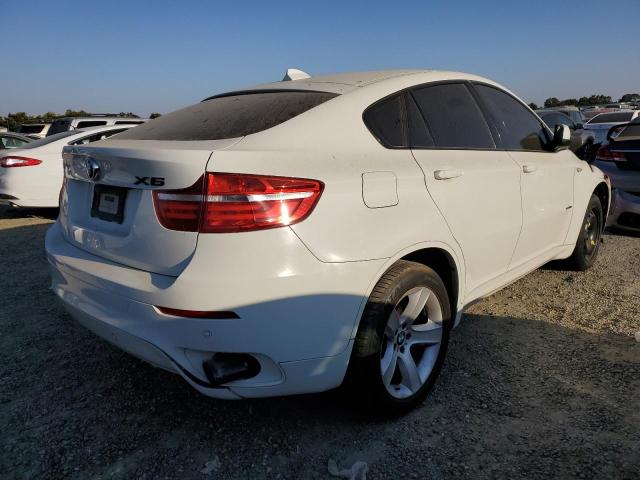 5UXFG2C5XE0C43431 - 2014 BMW X6 XDRIVE35I WHITE photo 3