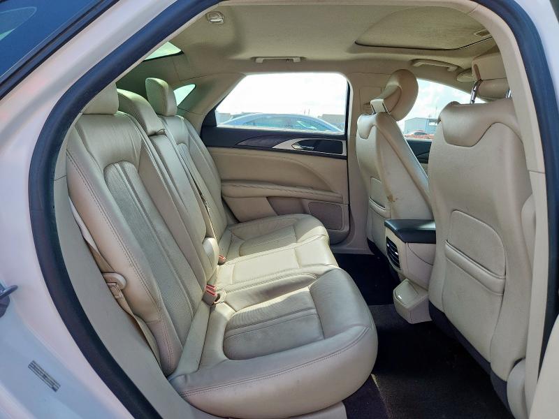 3LN6L5EC8HR662806 - 2017 LINCOLN MKZ RESERVE თეთრი ფოტო 10