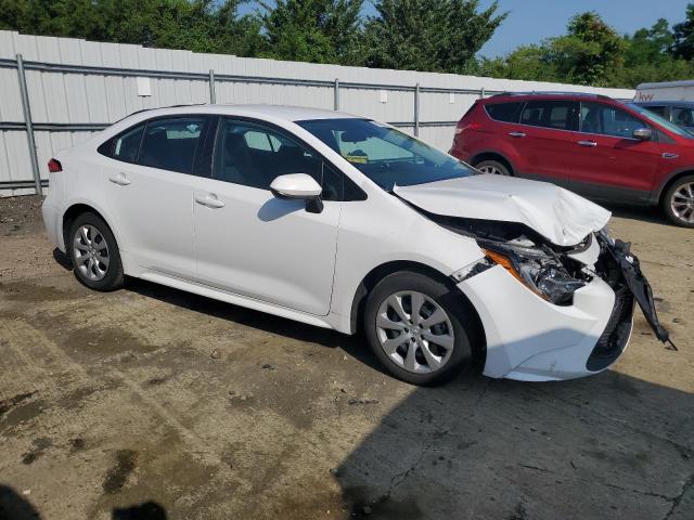 5YFEPRAE2LP067564 - 2020 TOYOTA COROLLA LE WHITE photo 4