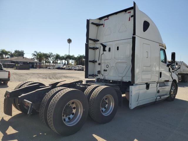 3AKJHHDRXJSJR0472 - 2018 FREIGHTLINER CASCADIA 1 Biały zdjęcie 4