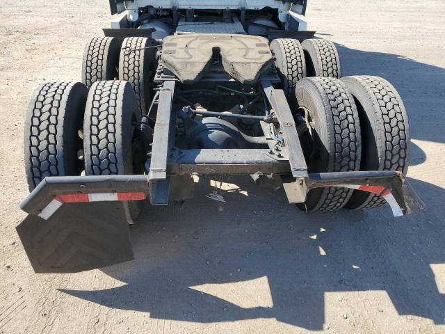 3AKJHHDRXJSJR0472 - 2018 FREIGHTLINER CASCADIA 1 Biały zdjęcie 9