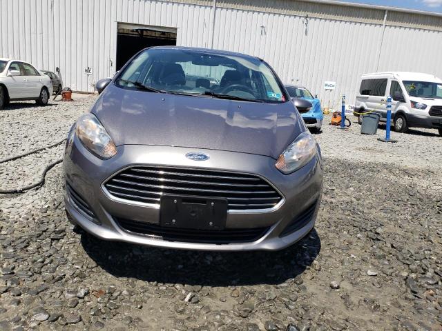 3FADP4BJ7EM232485 - 2014 FORD FIESTA SE GRAY photo 5