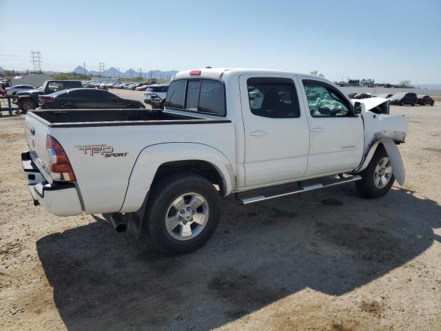 3TMJU4GN5BM126114 - 2011 TOYOTA TACOMA DOUBLE CAB PRERUNNER WHITE photo 3