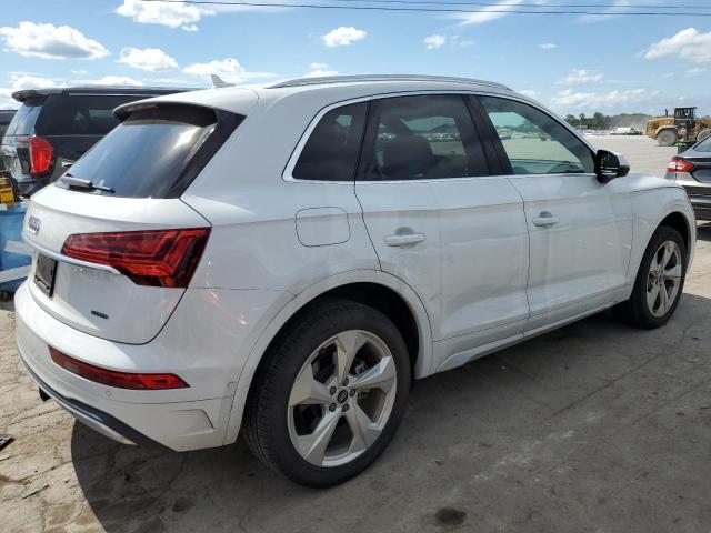 WA1CAAFY4M2050885 - 2021 AUDI Q5 PRESTIGE 白色 照片 3