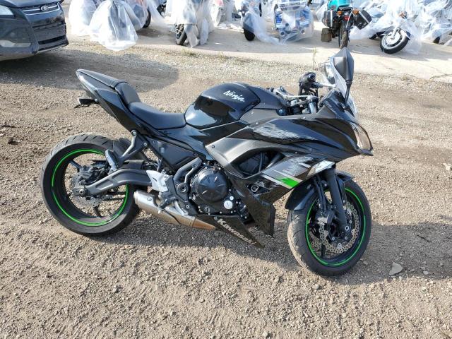 JKAEXEJ1XKDA04250 - 2019 KAWASAKI EX650 J შავი ფოტო 9