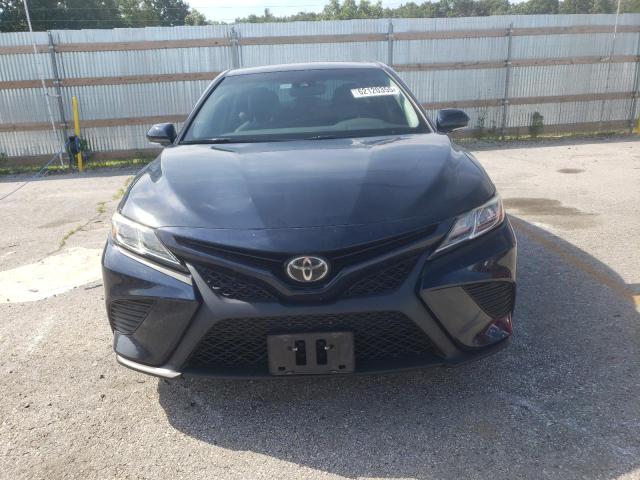 4T1B11HK3KU805774 - 2019 TOYOTA CAMRY L BLUE photo 5