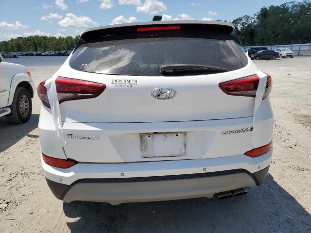 KM8J33A21JU718949 - 2018 HYUNDAI TUCSON VALUE WHITE photo 6