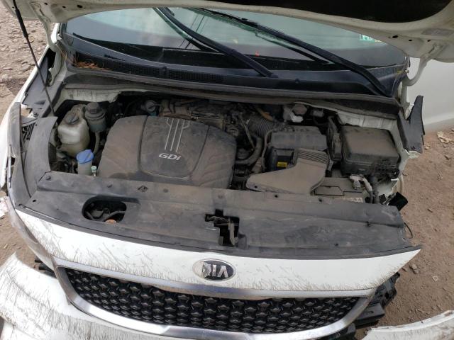 KNDMA5C14G6149714 - 2016 KIA SEDONA L WHITE photo 12