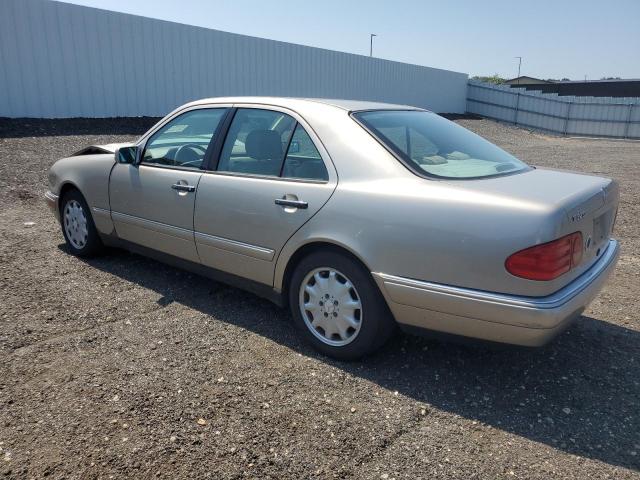 WDBJF65H3XA869036 - 1999 MERCEDES-BENZ E 320 Beige photo 2