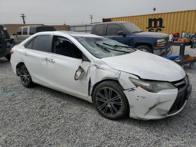 4T1BF1FK9GU180440 - 2016 TOYOTA CAMRY LE WHITE photo 4