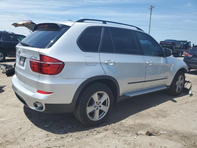 5UXZW0C50CL667388 - 2012 BMW X5 XDRIVE35D SILVER photo 3