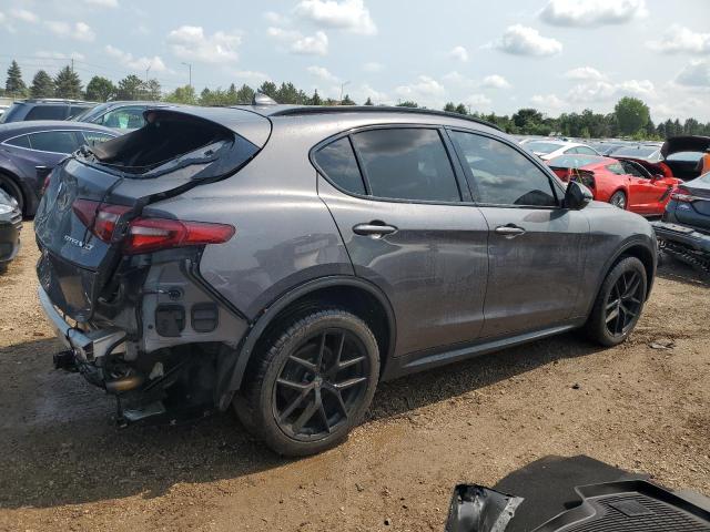 ZASFAKNN8J7B66645 - 2018 ALFA ROMEO STELVIO TI SPORT CHARCOAL photo 3