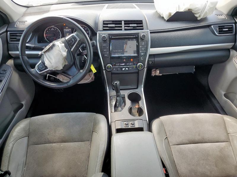 4T1BF1FK3GU131184 - 2016 TOYOTA CAMRY LE SILVER photo 8