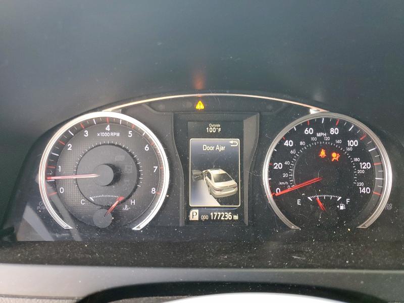 4T1BF1FK3GU131184 - 2016 TOYOTA CAMRY LE SILVER photo 9