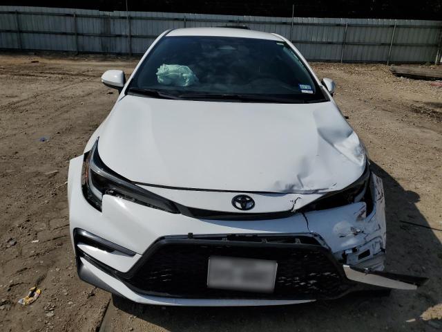 5YFS4MCE3PP147974 - 2023 TOYOTA COROLLA SE WHITE photo 5