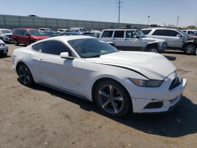 1FA6P8AM7G5311644 - 2016 FORD MUSTANG WHITE photo 4