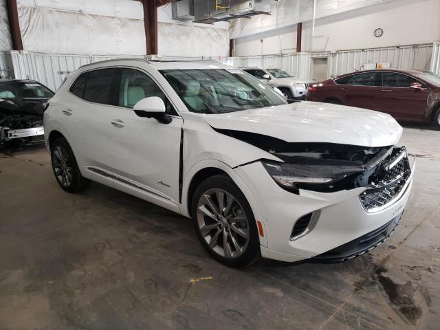 LRBFZSR46ND015795 - 2022 BUICK ENVISION AVENIR WHITE photo 4