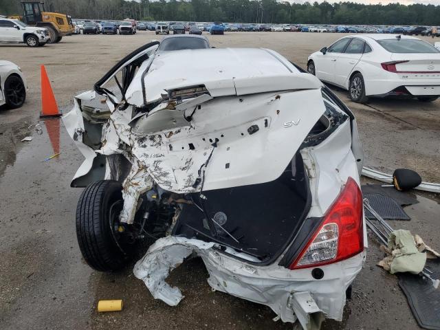 3N1CN7AP9KL881101 - 2019 NISSAN VERSA S WHITE photo 6