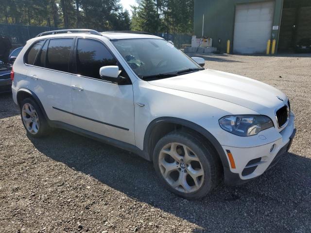 5UXZW0C56CL668996 - 2012 BMW X5 XDRIVE35D WHITE photo 4