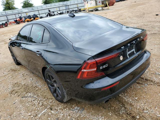 7JR102FKXLG037045 - 2020 VOLVO S60 T5 MOMENTUM BLACK photo 2