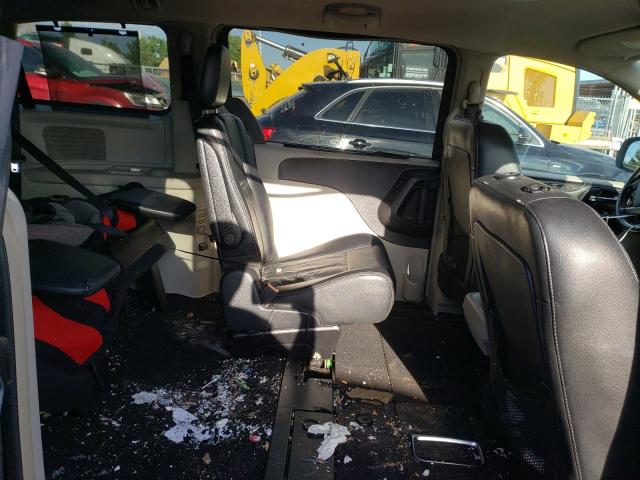 2A4RR8DG3BR704750 - 2011 CHRYSLER TOWN & COU TOURING L BLACK photo 11