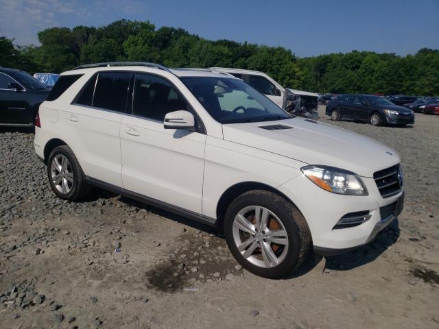 4JGDA5HB2FA457523 - 2015 MERCEDES-BENZ ML 350 4MATIC WHITE photo 4