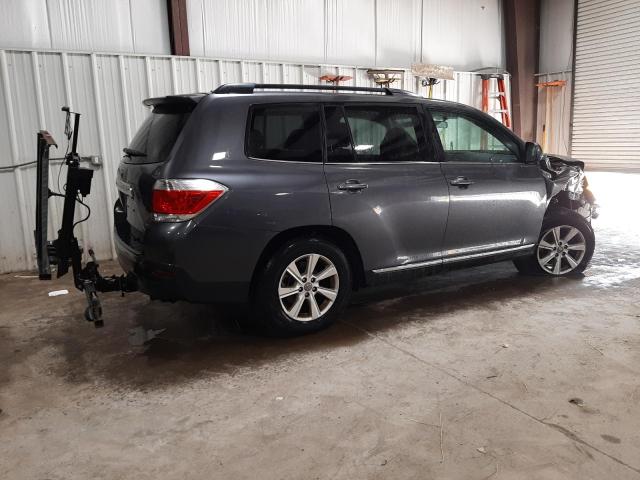 5TDBK3EH0BS045667 - 2011 TOYOTA HIGHLANDER BASE GRAY photo 3