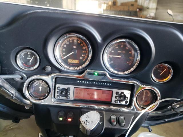 1HD1FC4168Y615381 - 2008 HARLEY-DAVIDSON FLHTCUI 白色 照片 7