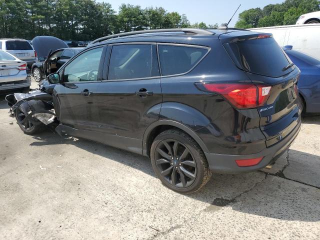 1FMCU0GD4KUA61661 - 2019 FORD ESCAPE SE Սև լուսանկար 2