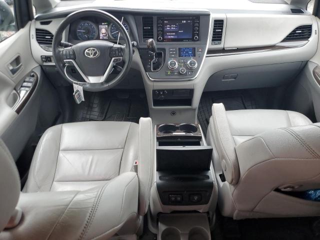 5TDYZ3DC3KS992553 - 2019 TOYOTA SIENNA XLE Արծաթագույն լուսանկար 8