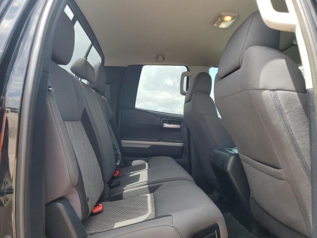 5TFRM5F10EX069827 - 2014 TOYOTA TUNDRA DOUBLE CAB SR/SR5 BLACK photo 10