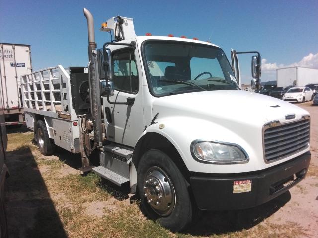 1FVACXDU8BHBC2162 - 2011 FREIGHTLINER M2 106 MEDIUM DUTY WHITE photo 4
