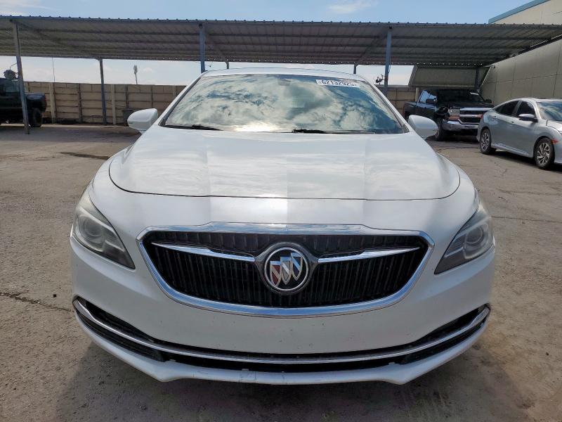 1G4ZP5SS7JU114596 - 2018 BUICK LACROSSE ESSENCE WHITE photo 5