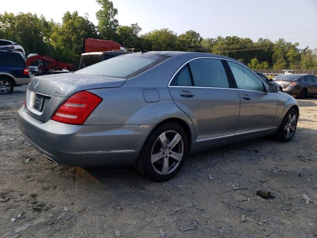 WDDNG9EB5DA536237 - 2013 MERCEDES-BENZ S 550 4MATIC GRAY photo 3