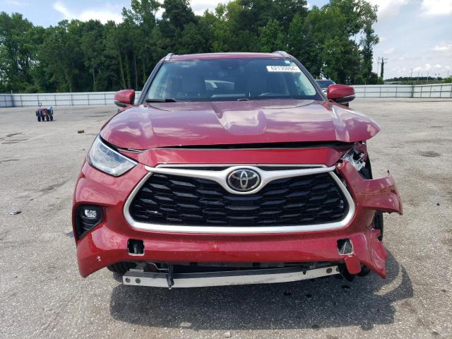 5TDGZRAH0MS042944 - 2021 TOYOTA HIGHLANDER XLE BURGUNDY photo 5