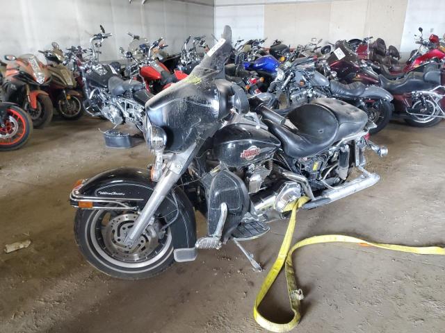 1HD1FC4167Y725202 - 2007 HARLEY-DAVIDSON FLHTCUI 黑色 照片 2