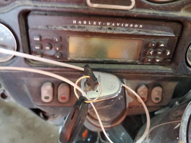 1HD1FC4167Y725202 - 2007 HARLEY-DAVIDSON FLHTCUI 黑色 照片 8