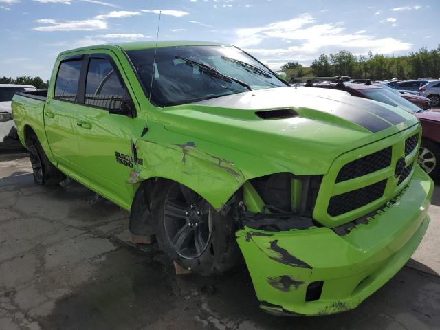 1C6RR7MT0HS778977 - 2017 RAM 1500 SPORT GREEN photo 4