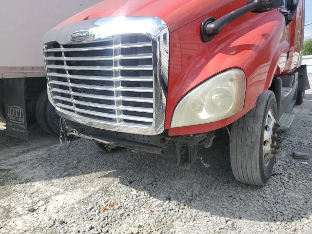 3AKJGLDVXFSGJ3564 - 2015 FREIGHTLINER CASCADIA 1 RED photo 8