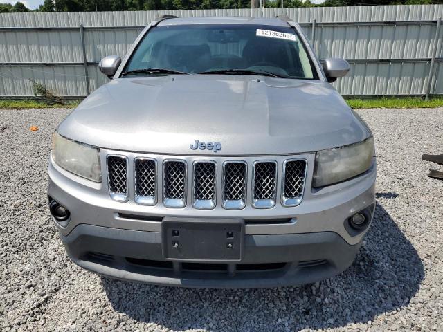 1C4NJCEA2GD612824 - 2016 JEEP COMPASS LATITUDE SILVER photo 5