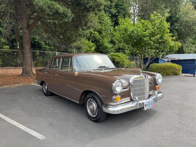 1965 MERCEDES-BENZ 190, null
