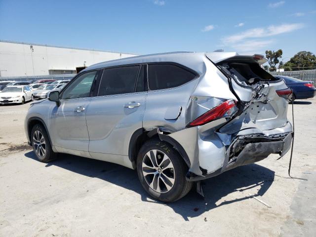 5TDHARAH5LS503310 - 2020 TOYOTA HIGHLANDER HYBRID XLE SILVER photo 2