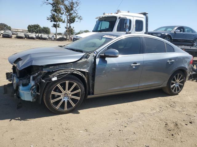 2016 VOLVO S60 PLATINUM, null