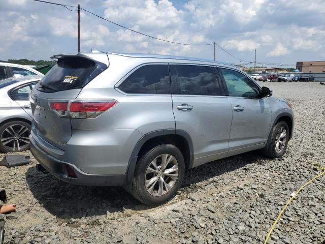 5TDJKRFH1FS169319 - 2015 TOYOTA HIGHLANDER XLE 银色 照片 3