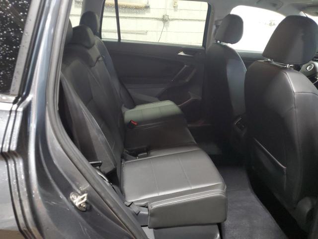 3VV2B7AX0JM058424 - 2018 VOLKSWAGEN TIGUAN SE 灰色 照片 11